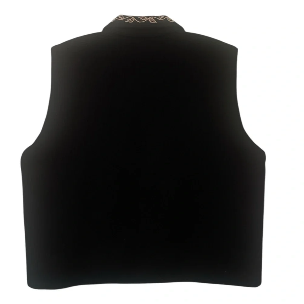 Chrysantheme vintage wool blend vest with cream embroidery. Size large GUC - Picture 4 of 9